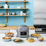 Ninja Speedi 10-in-1 Multicooker, Air Fryer and Multicooker, 5.7L, Meals for 4 in 15 Minutes, Air Frying, Steaming, Grilling, Baking, Roasting, Sautéing, Slow Cooking & More, Black & Copper ON400EUCP