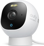 eufy Security Outdoor Cam E210, alles-in-één stand-alone bewakingscamera voor buiten, met 1080p resolutie, schijnwerpers, nachtzicht in kleur, gratis gebruik, IP67 waterbescherming