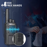 Retevis NR610 Walkietalkie, AI-Ruisonderdrukking, Handheld Portofoon met Oortjes, PMR446 VOX, 1200mAh USB-C Oplaadbare Walkietalkies voor Volwassenen, Restaurant, Beveiliging (4 Stuks, Zwart)