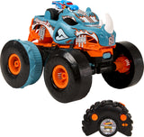 Hot Wheels Monstertrucks HW Radiografische Bestuurbare Transformerende Rhinomite (schaal 1:12) met Race Ace speelgoedauto (schaal 1:64), verandert in lanceerder, kan koppelen aan oranje baan, HPK27