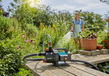 Gardena tuinpomp 3700/4 P Basic: Besproeiingspomp met een capaciteit van 3700 l/h, vermogen 800 W, duurzaam dankzij roestvrijstalen as, gegoten behuizing, sproeieraansluiting mogelijk (9015-47)