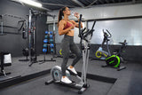 Crosstrainer hometrainer ergometer ellipstrainer magneetremsysteem hartslagfrequentie LCD-monitor max. belasting 150 kg